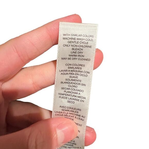 NWT! Chicos navy slim leg pull on pants. Size 0 - Picture 5 of 9